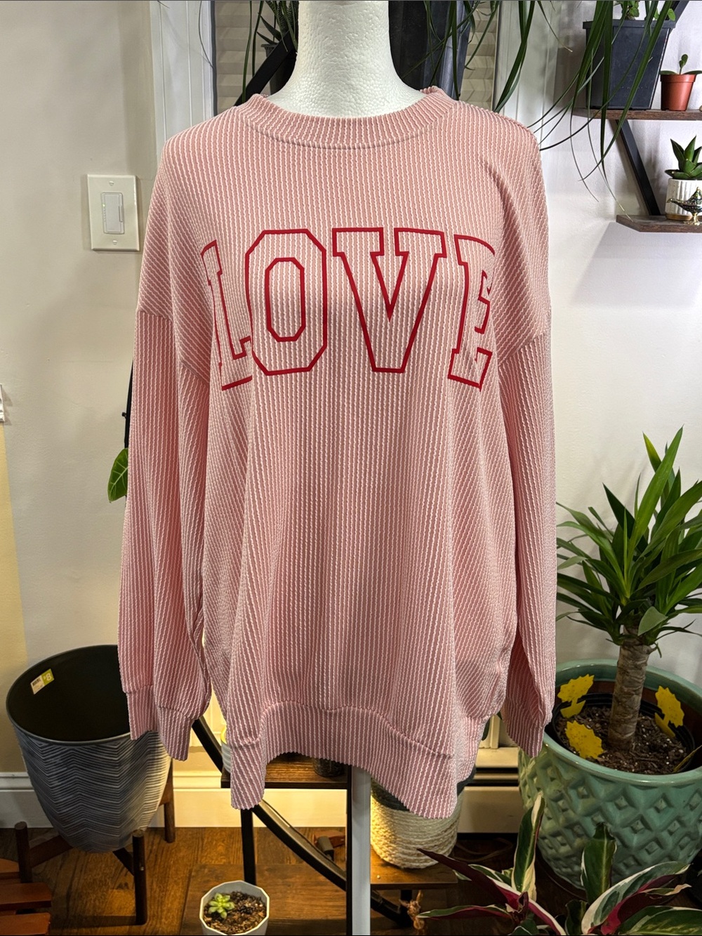 Pink and red oversized "LOVE" ribbed textured Sweater size L